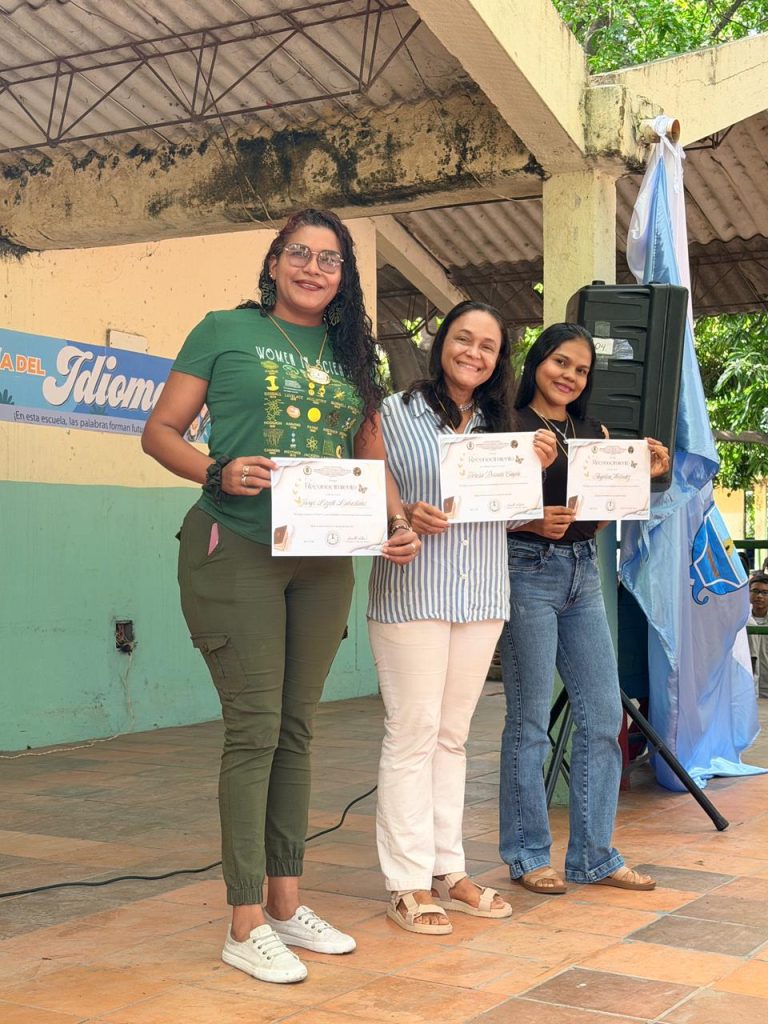 PROFESORES EXALTADOS POR SU LABOR Y COMPROMISO CON LA LENGUA CASTELLANA